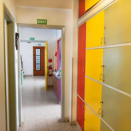 بيت شباب Lima Sol House *