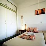 Vandrerhjem Lima Sol House Limassol