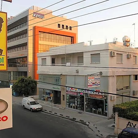 Lima Sol House Vandrerhjem Limassol