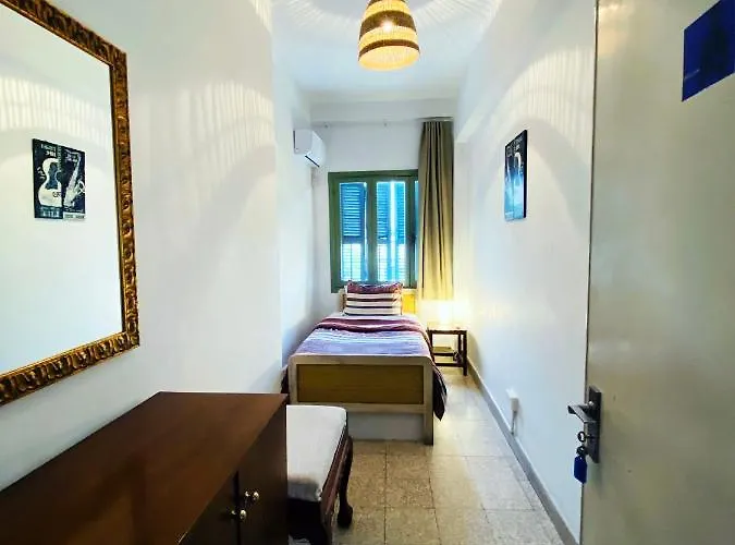 Lima Sol House Hostal