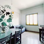 Lima Sol House Hostel *