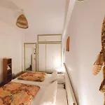 Lima Sol House Hostel *