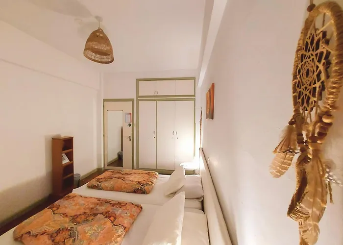 Lima Sol House אכסניה *